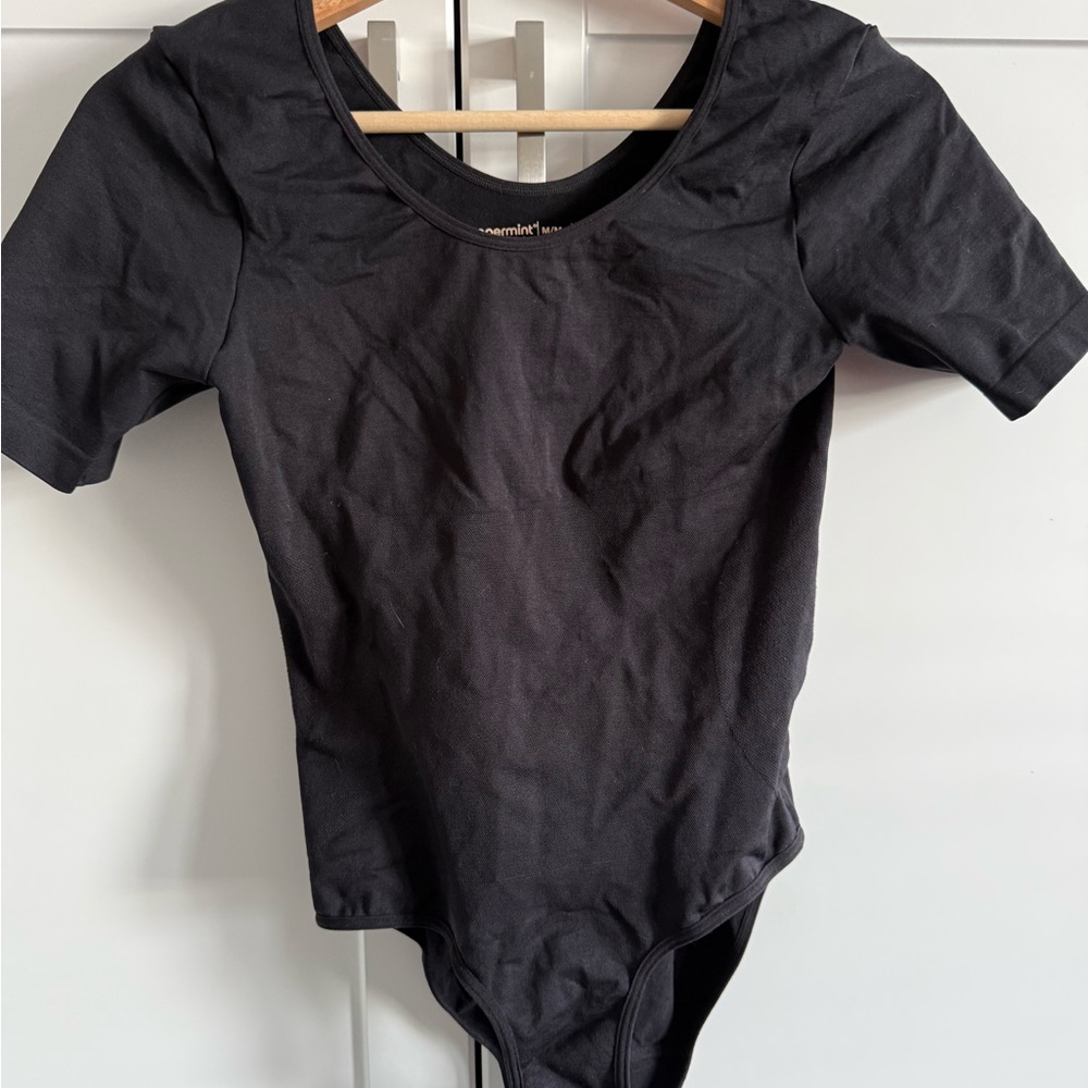Shapermint Essentials Short Sleeve Black Bodysuit